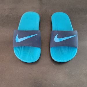 Nike slides size 11